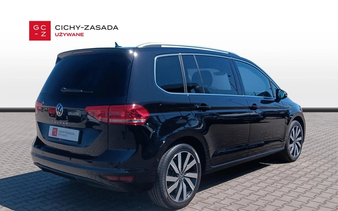 Volkswagen Touran cena 149900 przebieg: 24891, rok produkcji 2023 z Poznań małe 781